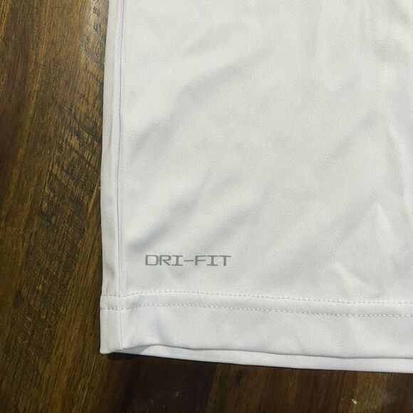 NWOT Nike Dri-Fit Boys Graphic Tank Top Size 6 - Picture 2 of 6